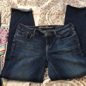 Women’s Eddie Bauer stretch slim straight jeanSz 8